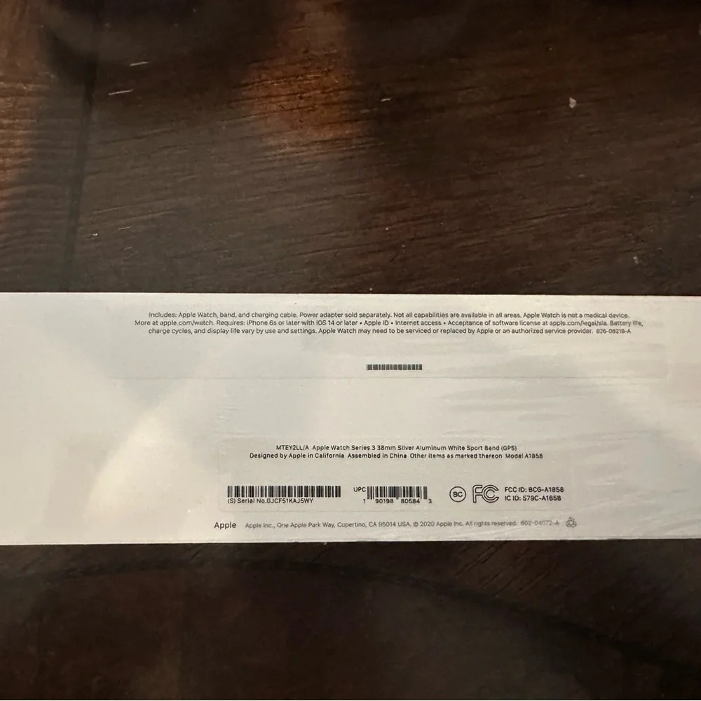Apple Watch Series 3- 38mm Case Silver Aluminum and White Band